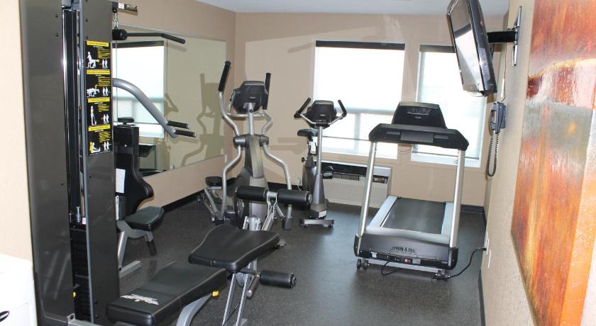 Best Western Strathmore Inn photo