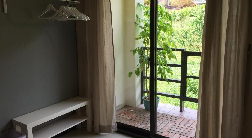 Image of Suite with Garden View 4
