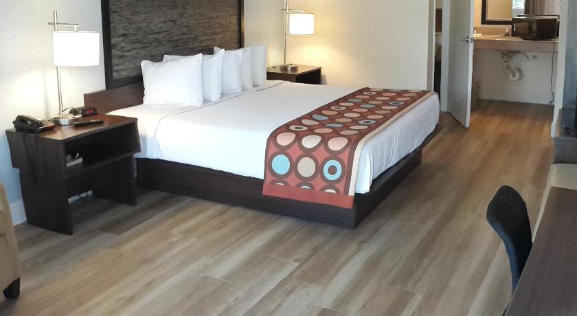 Super 8 by Wyndham Florida City/Homestead/Everglades