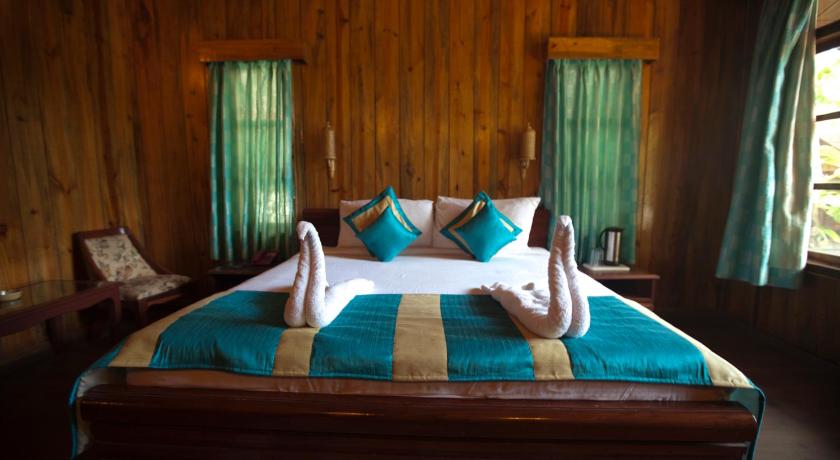 Symphony Palms Beach Resort - Havelock Island and Spa
