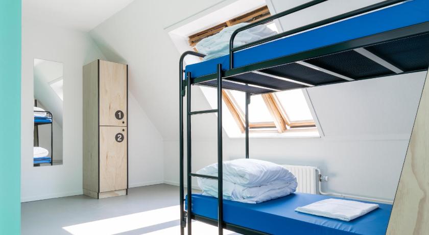 Image of Twin Room with Private Bathroom 0