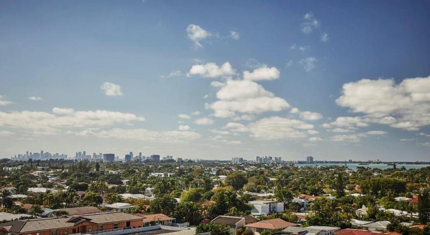 Immagine di Bay View One Bedroom Suite 9