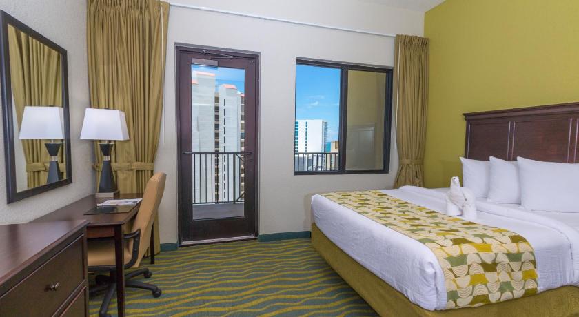 Image of King Room with Pool View 1