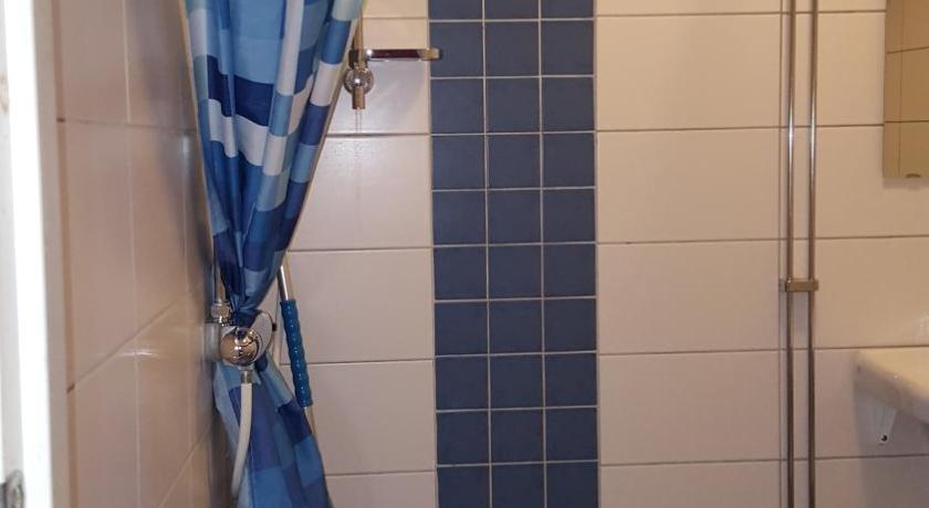 Image of Single Room with Private Bathroom 11