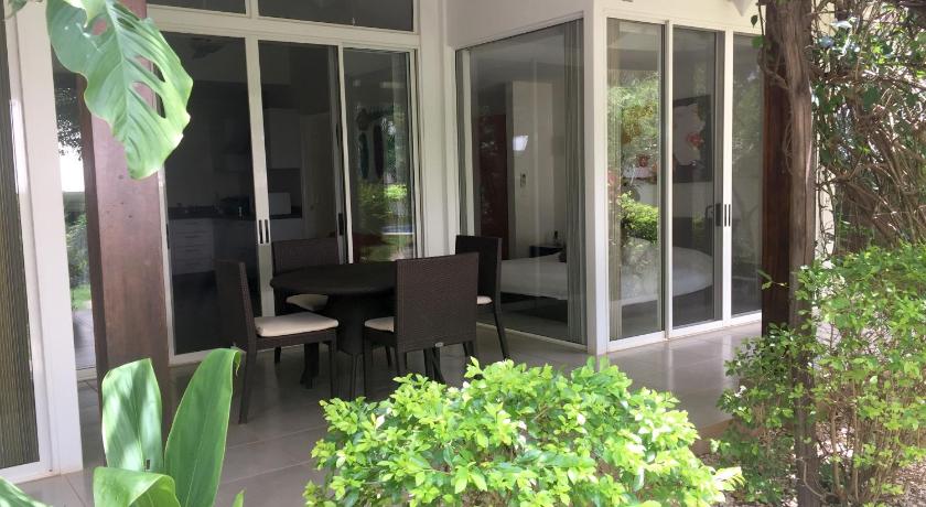The Breeze Hotel & Villas photo