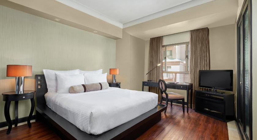 Image of Suite King Atrium View 3