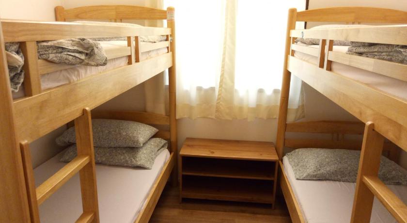 Image of Quad - 2 Bunk Beds 1