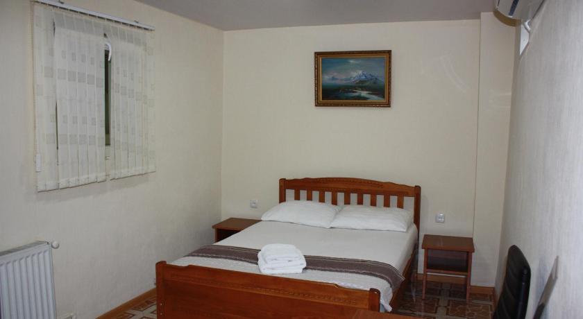 Paradise Hotel photo
