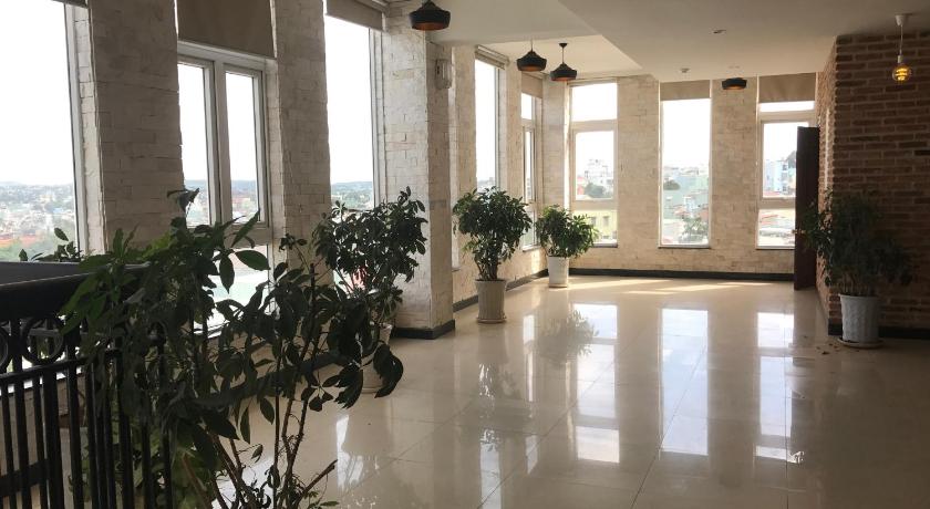 Elegant Hotel. - image 8