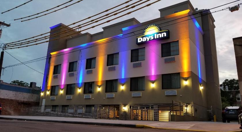 Days Inn by Wyndham Brooklyn Marine Park