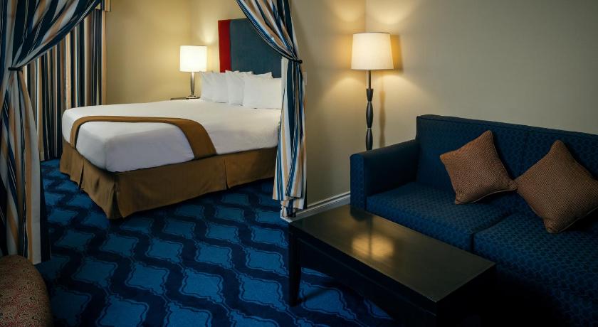 Plaza Inn & Suites at Ashland Creek photo