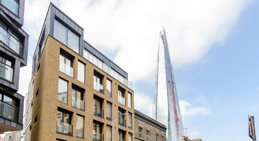 Tooley Street Apartments by Viridian Apartments photo