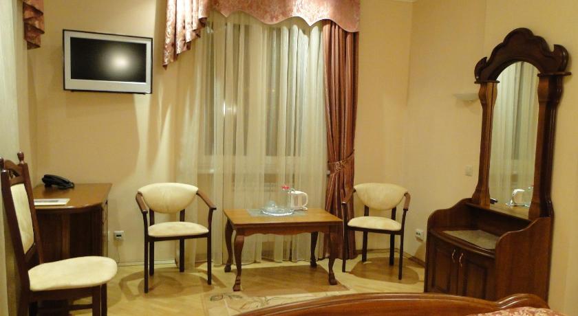 レッド ストーン トゥルスカヴェット 年 最新料金 13円 部屋写真 口コミ