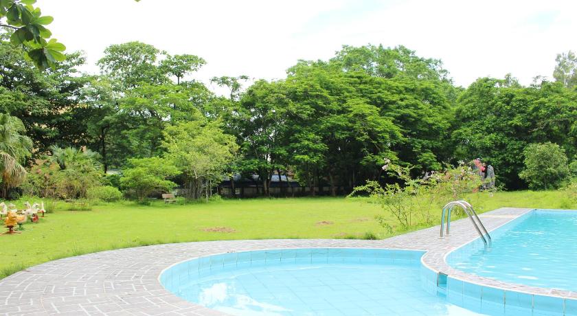 Swimming pool, Hanvet Hotel Do Son in Haiphong