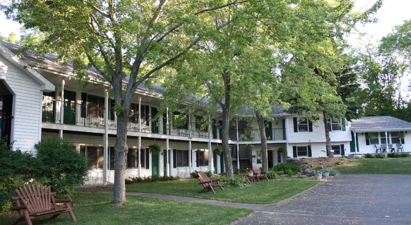 Parkside Inn Ellison Bay Wisconsin Parkside Inn Ellison Bay Wisconsin