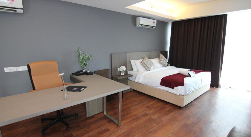 Image of Executive Deluxe King 5