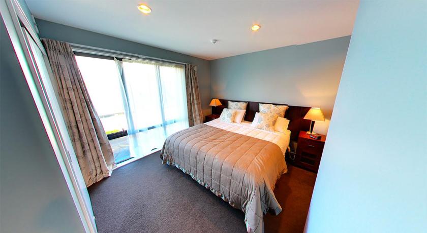 Apartment 118 - image 20