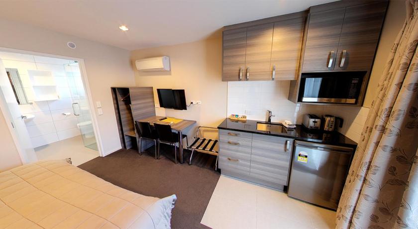 Apartment 118 - image 45