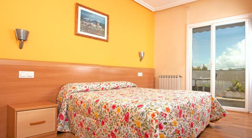 Pension Europa — Hotel in Irun
