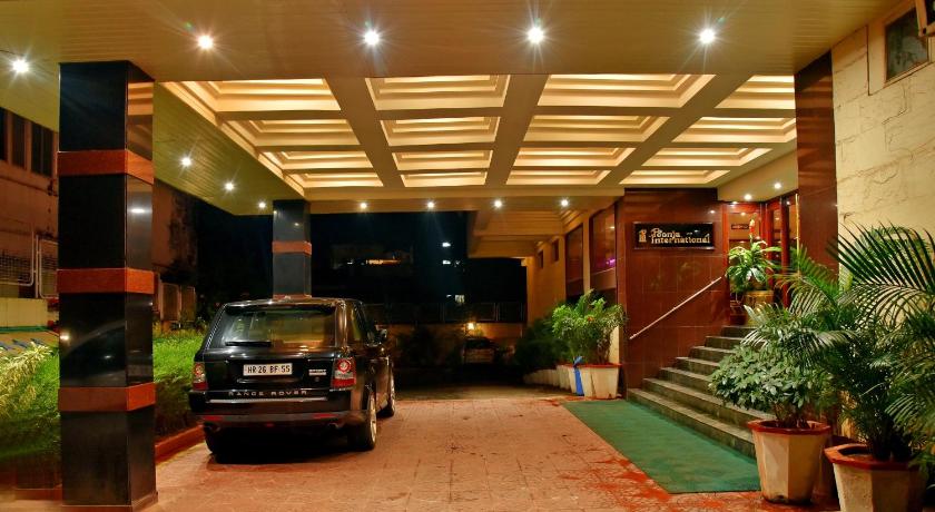 Mangalore Hotel Poonja International 3-Star Hotel pool