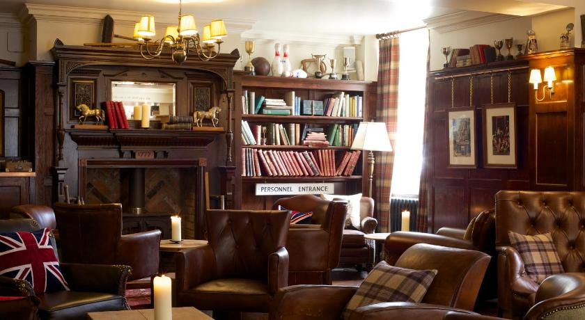 布兰福德论坛 The Crown Hotel 3星级 酒店 景观