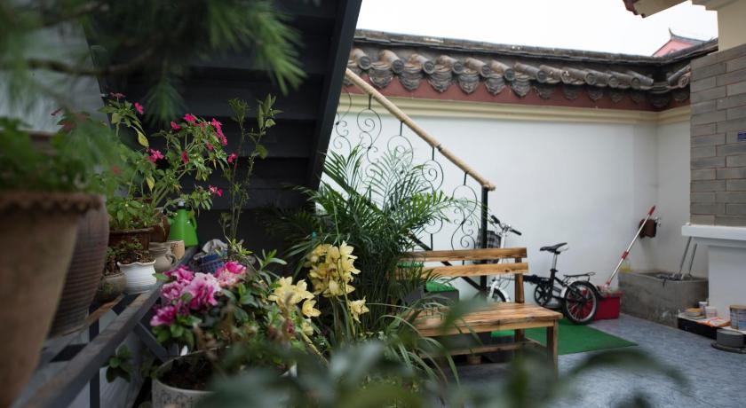 Kunming Shilin Home Inn Hostel photo