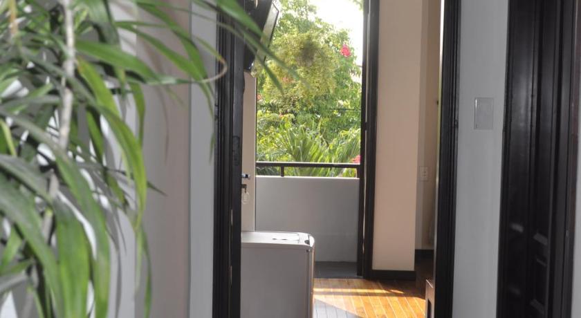 Image of Deluxe Double with Balcony 10