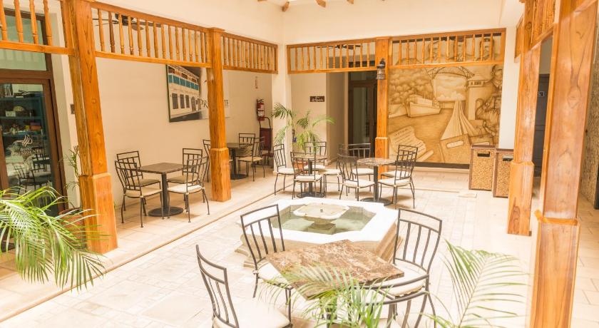 Hotel Presidente Las Tablas photo