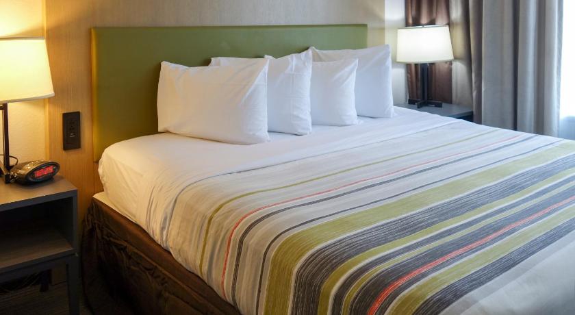 Country Inn & Suites by Radisson, Washington, D.C. East - Capitol Heights, MD