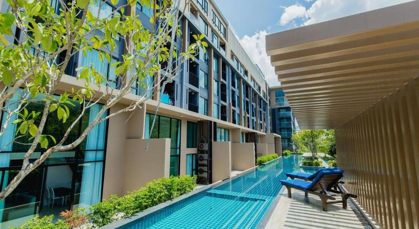 The Aristo by Holy Cow, 4-BR loft, 150 m2, pool view — Hotel in Phuket