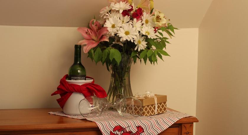 Kendall Tavern Inn Bed and Breakfast photo