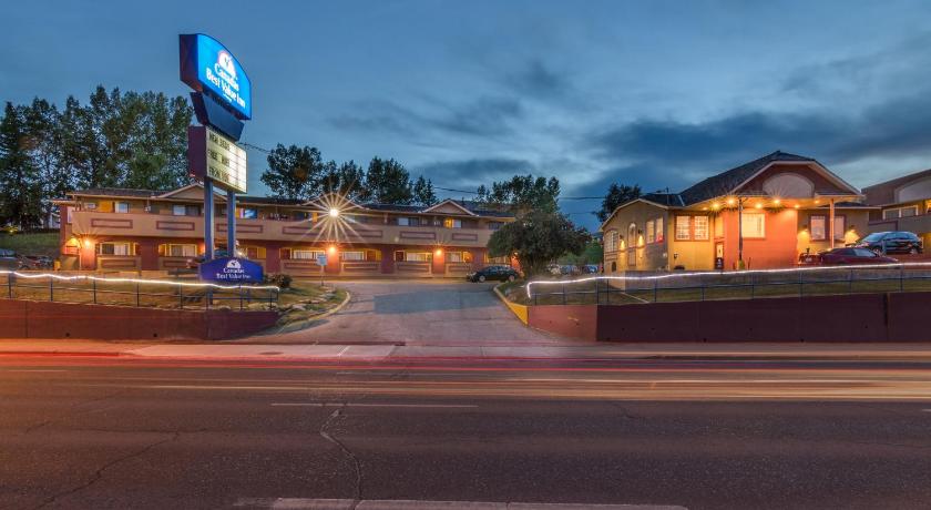 Canadas Best Value Inn Calgary Chinook Station