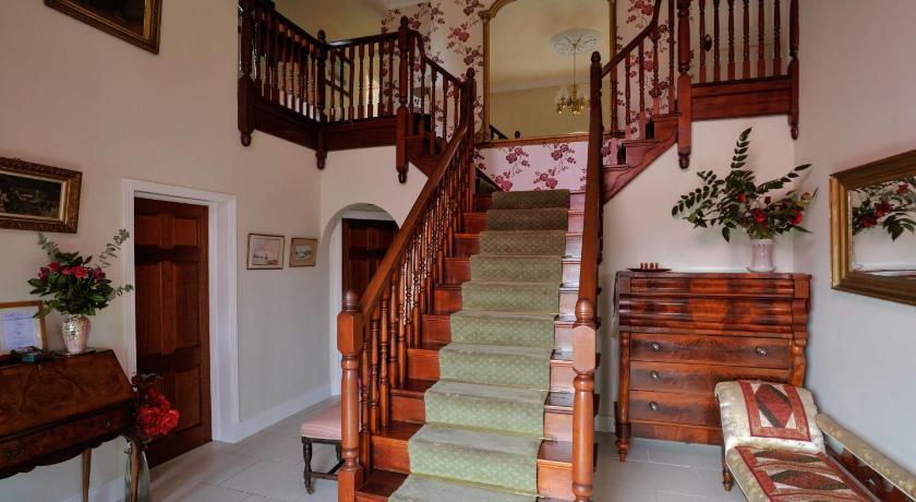 Pinewood Lodge Guest House photo