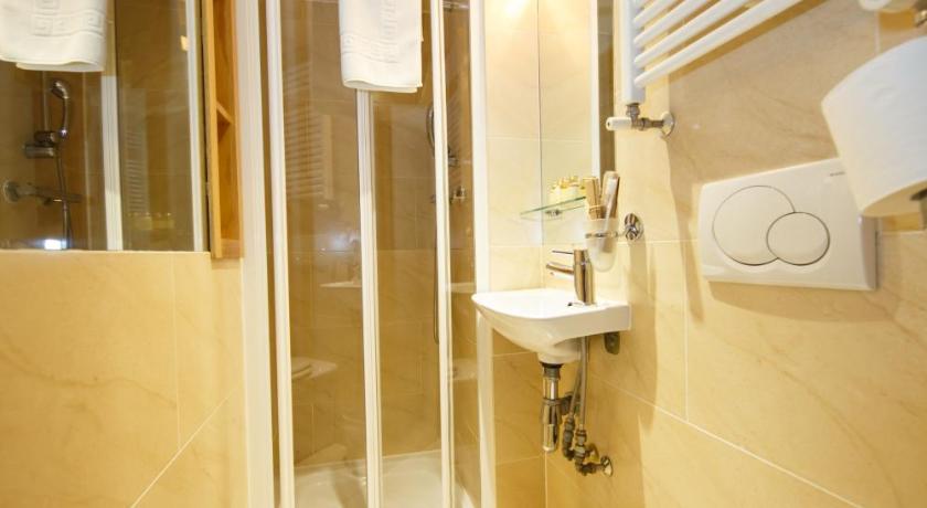 Image of Budget Studio 2