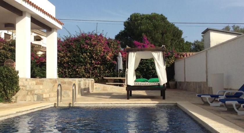 Apartamentos y Habitaciones KAI MARBELLA - Adults Only photo