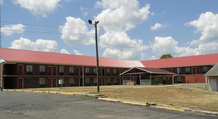 Red Carpet Inn (formerly Royal Inn) photo
