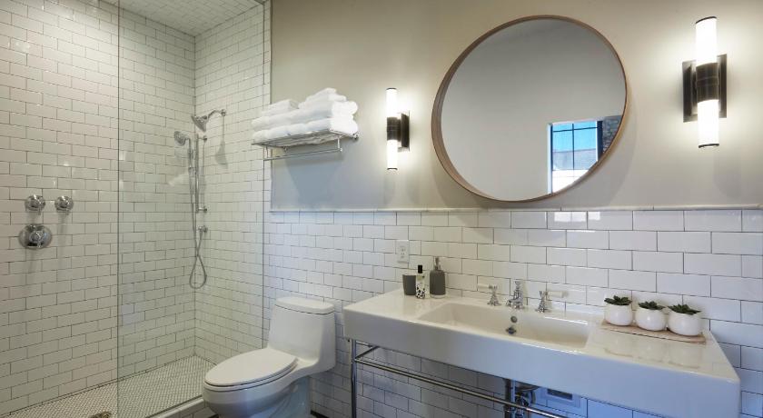 Kinn Guesthouse Bay View photo