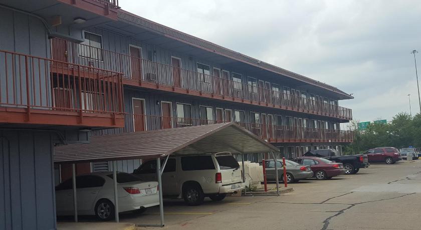 Sharonville (OH) Travel Inn 2-Star Accommodation exterior