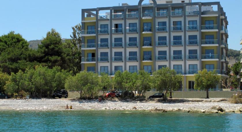 Ξενοδοχείο Αρίων (Arion Hotel)