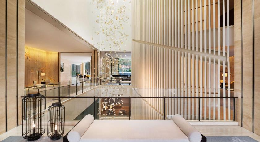 HUALUXE Shanghai Twelve At Hengshan By IHG - image 3