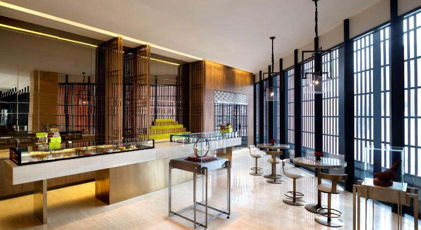 HUALUXE Shanghai Twelve At Hengshan By IHG - image 10