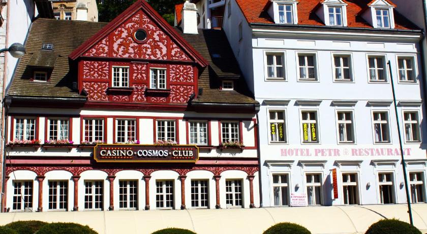 Hotel Petr — Hotel in Karlovy Vary