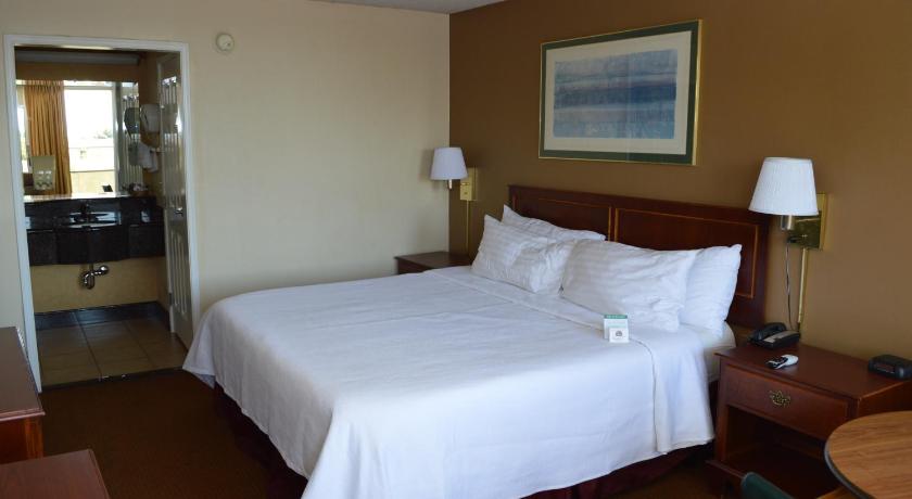 Ontario Airport Inn