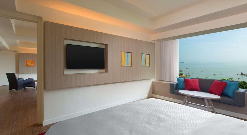 Image of Superior Suite - Ocean View 1