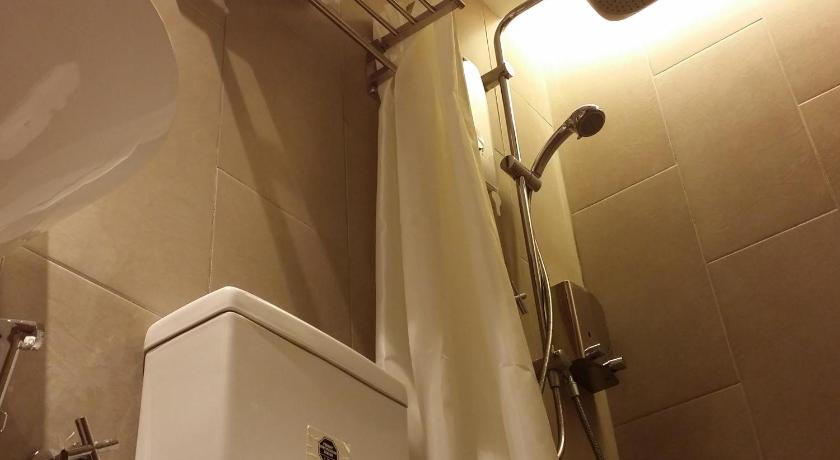 Bathroom, Go Hotel Subang Jaya in Kuala Lumpur