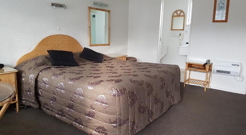 Coachman Motel photo