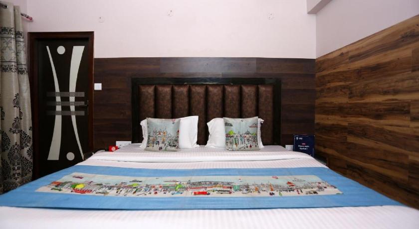 Ekam Lodge
