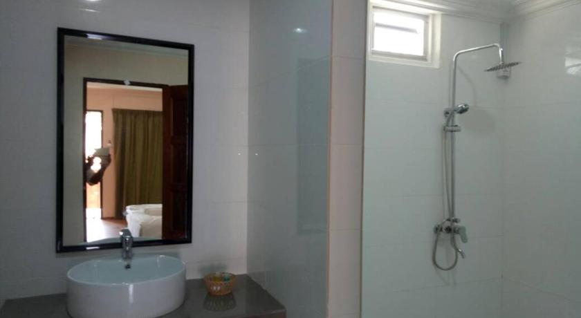 Perhentian Island Cocohut Long Beach Resort photo