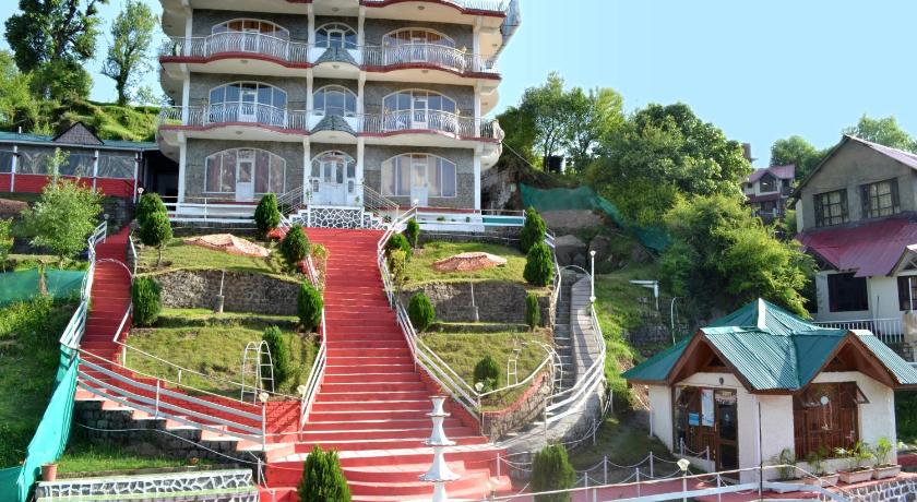 Hotel Victoriya Palace - image 20