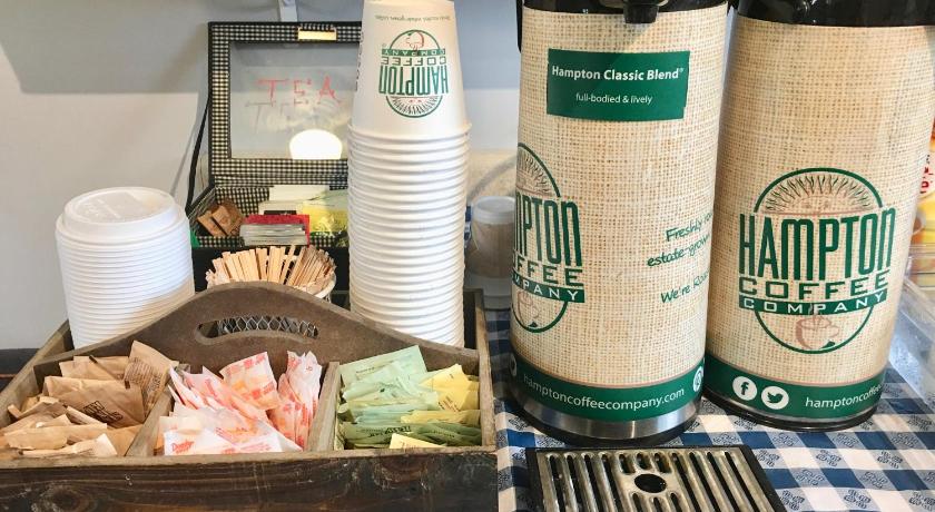 제임스포트 (NY) Shorewood Inn 2성급 숙소 로비